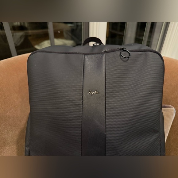 Rapha Regular Size Black Bikers Travel Reflective Backpack - Picture 3 of 13